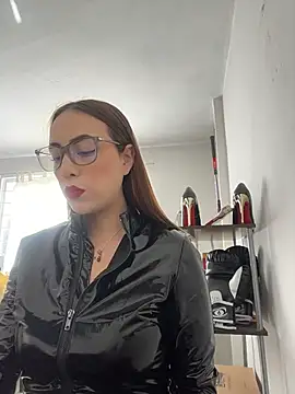 Snapshot of valery_mistress chatting on 07.28.26 valery mistress online show from 07.28.26