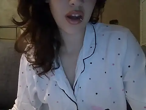 lauranja online show from 08.07.26