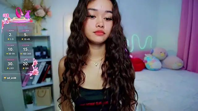 Roxxy Bloom online show from 07.28.26