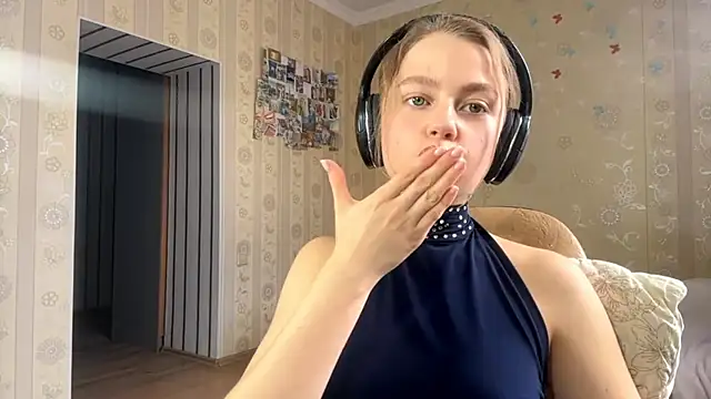 Iamnotatrouble online show from 07.28.26