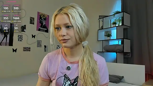 Willow Fang online show from 07.31.26