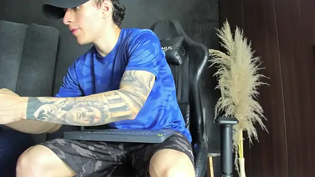 Enzo Maserati online show from 07.28.26