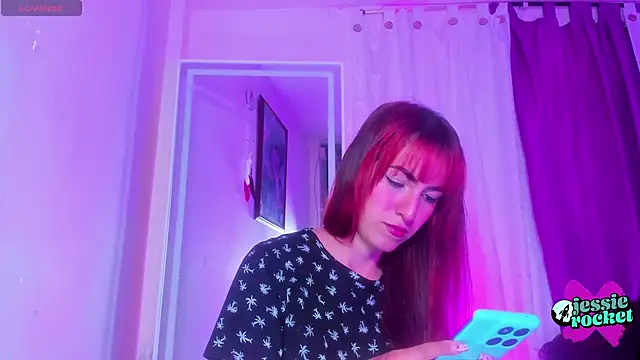 jessierocketx online show from 10.21.25