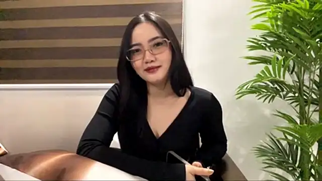 DainaSpector online show from 08.04.26