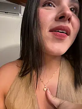 IvyValentine online show from 03.19.25