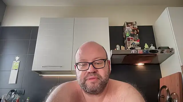 theitalianbear online show from 05.14.26