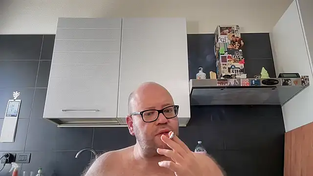 Snapshot of theitalianbear chatting on 07.25.26 theitalianbear online show from 07.25.26