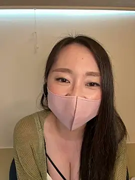 aika chi online show from 08.03.26