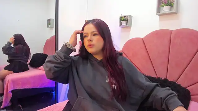 Allia Moon online show from 08.08.26