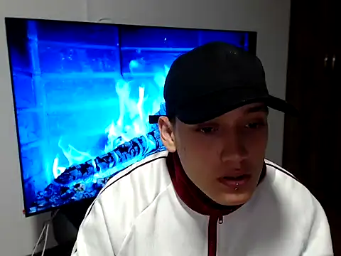 Andreshot2026 online show from 08.03.26