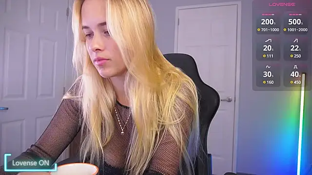 DanikaDillan online show from 01.08.25