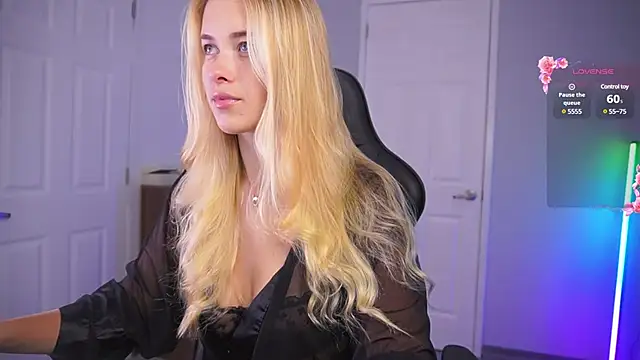 DanikaDillan online show from 01.24.25