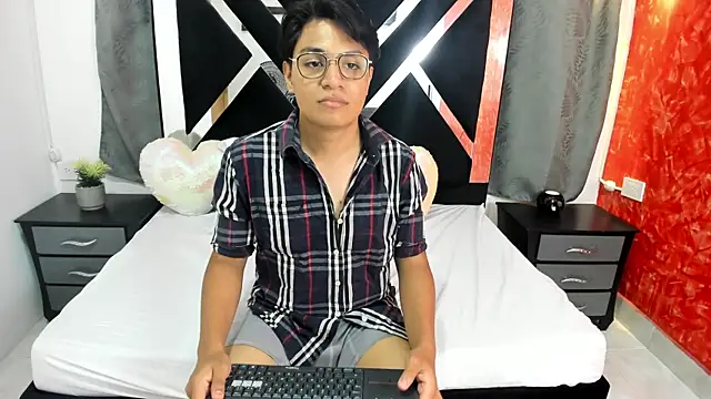 NicoVega69 online show from 08.05.26