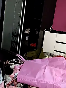 Karinaskyx online show from 08.08.26