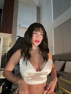 Snapshot of HannaBeckett chatting on 03.01.25 HannaBeckett online show from 03.01.25