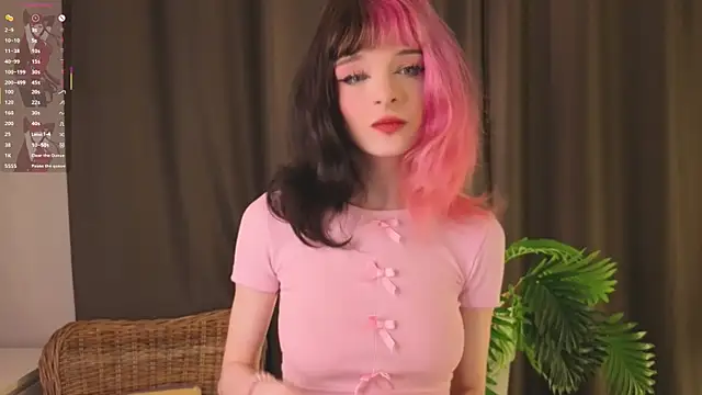 ItsFeliDoll online show from 08.02.26