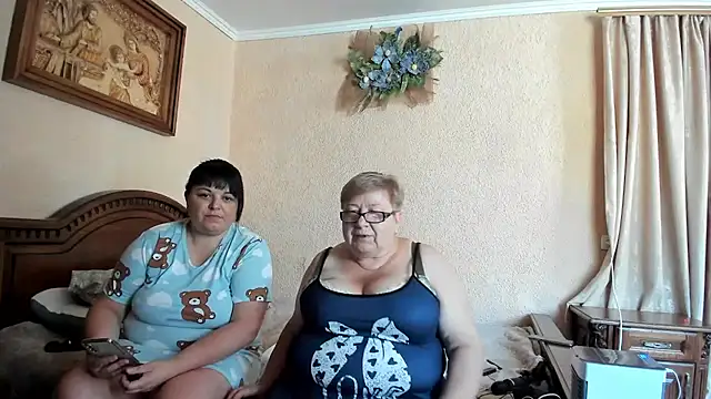 SweetLenaandNatalia online show from 08.05.26