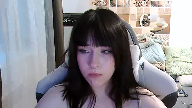 EvaHurt online show from 08.06.26