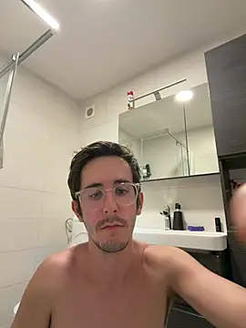skinnyguy318 online show from 08.08.26