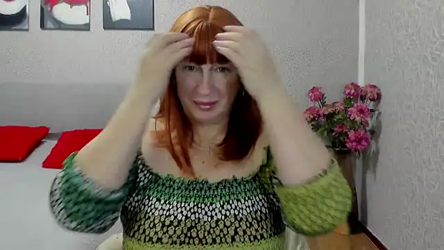 Snapshot of JUNOOO chatting on 01.16.25 JUNOOO online show from 01.16.25