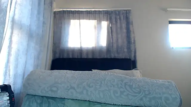 Snapshot of leanna23 chatting on 05.23.26 leanna23 online show from 05.23.26