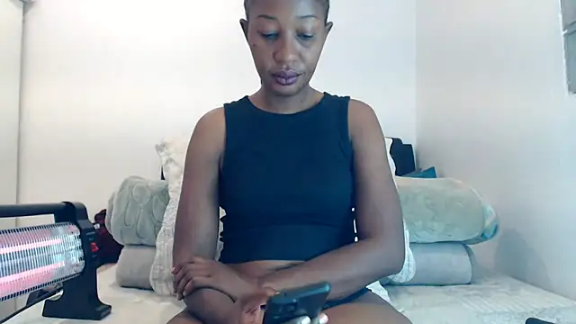 Snapshot of leanna23 chatting on 06.10.26 leanna23 online show from 06.10.26