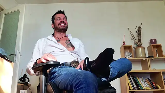 ChrisKox online show from 04.23.26