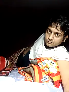 Snapshot of rarindam17 chatting on 12.15.25 rarindam17 online show from 12.15.25