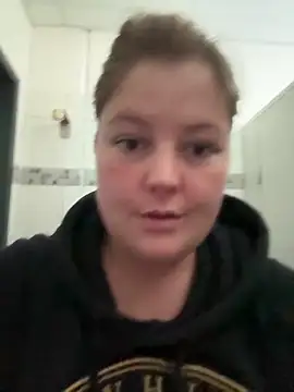 BootyLola online show from 09.19.25