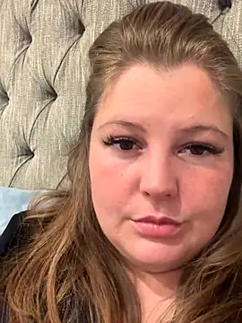 BootyLola online show from 10.10.25