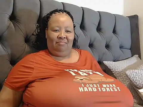 Snapshot of nancy111 chatting on 12.01.25 nancy111 online show from 12.01.25