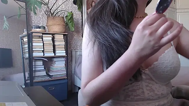 Snapshot of Koreanowner chatting on 03.21.25 Koreanowner online show from 03.21.25