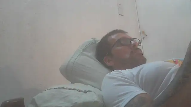 Snapshot of el_principe_hot chatting on 12.18.25 el principe hot online show from 12.18.25