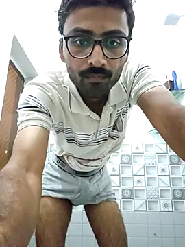 Snapshot of krishna8035 chatting on 10.28.25 krishna8035 online show from 10.28.25