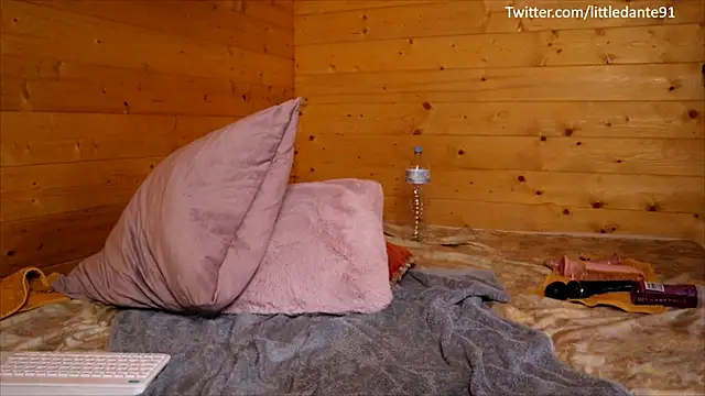 LittleMe97 online show from 01.19.25