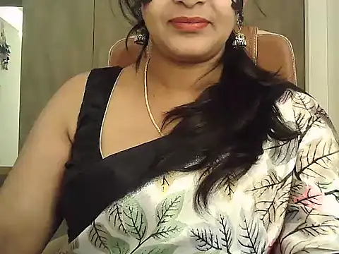 Snapshot of Spandana_Sweety chatting on 02.11.26 Spandana Sweety online show from 02.11.26