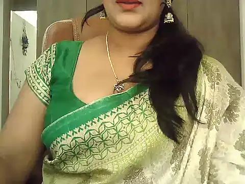Snapshot of Spandana_Sweety chatting on 02.18.26 Spandana Sweety online show from 02.18.26