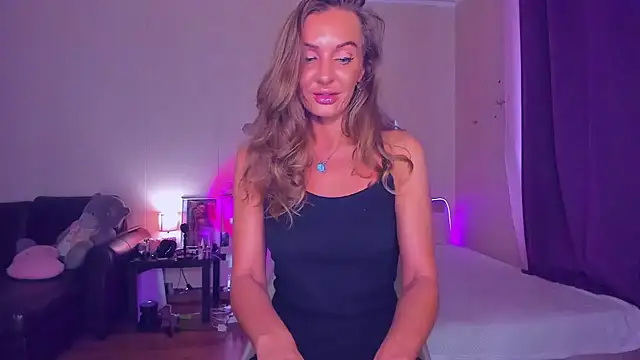 EmmaAbramson online show from 09.19.25