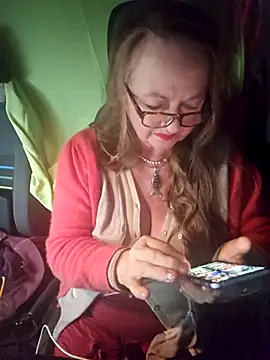 MucMilf59 online show from 11.20.25