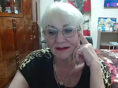Snapshot of JenaCheim chatting on 01.16.25 JenaCheim online show from 01.16.25