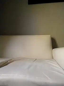 Snapshot of E_f chatting on 11.03.25 E f online show from 11.03.25