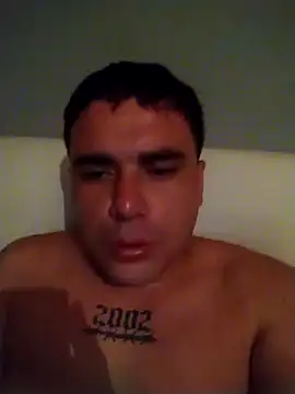 Snapshot of E_f chatting on 12.20.25 E f online show from 12.20.25