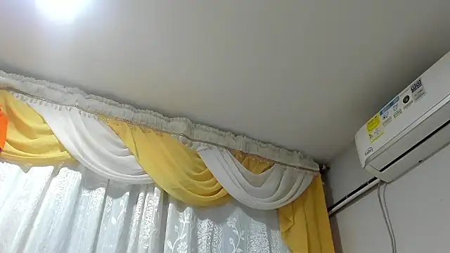 Snapshot of SandraGoldstein chatting on 12.05.24 SandraGoldstein online show from 12.05.24