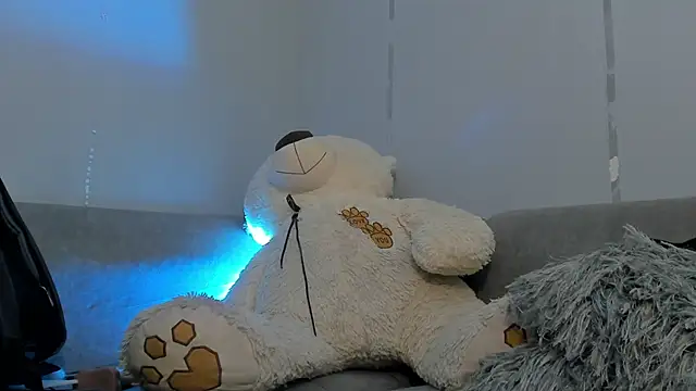 Snapshot of SandraGoldstein chatting on 01.25.25 SandraGoldstein online show from 01.25.25