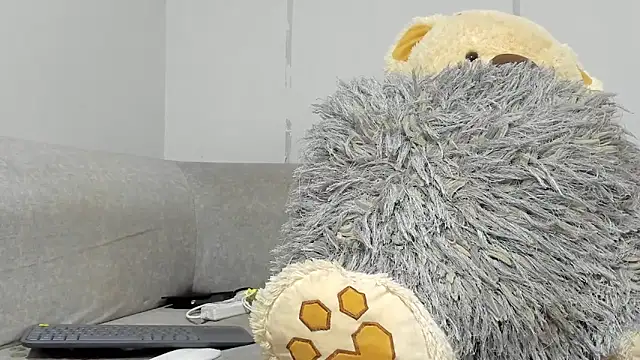 Snapshot of SandraGoldstein chatting on 03.02.25 SandraGoldstein online show from 03.02.25