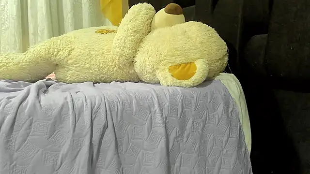 Snapshot of SandraGoldstein chatting on 03.14.25 SandraGoldstein online show from 03.14.25