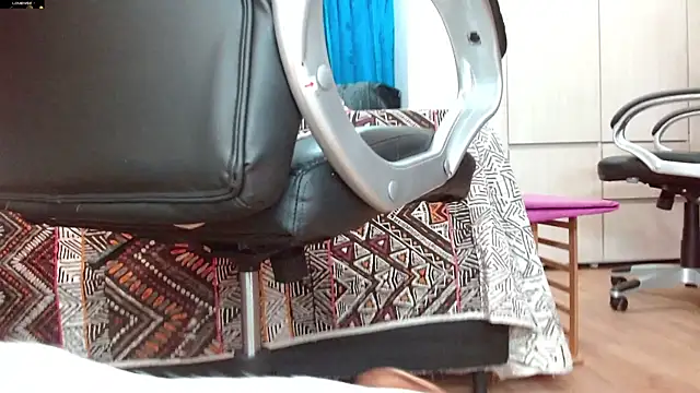 khloeHermaprodit3 online show from 02.22.26