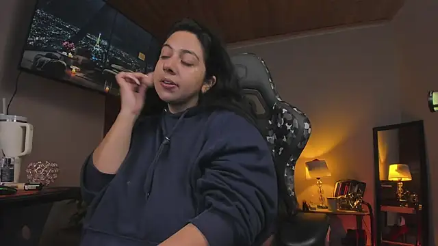 coraline latin online show from 02.16.25