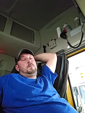 Snapshot of ktmtom247 chatting on 12.19.24 ktmtom247 online show from 12.19.24