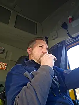 Snapshot of ktmtom247 chatting on 02.19.25 ktmtom247 online show from 02.19.25